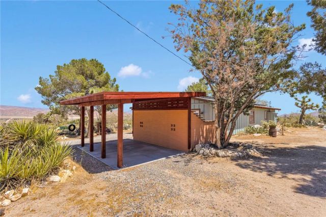 29229 Santa Rosa Road, Lucerne Valley, CA 92356