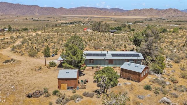 29229 Santa Rosa Road, Lucerne Valley, CA 92356