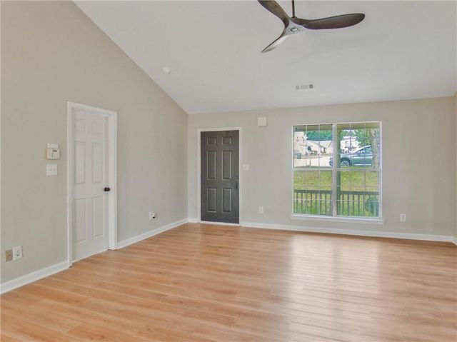 5603 Eagles Feather Lane, Riverdale, GA 30274