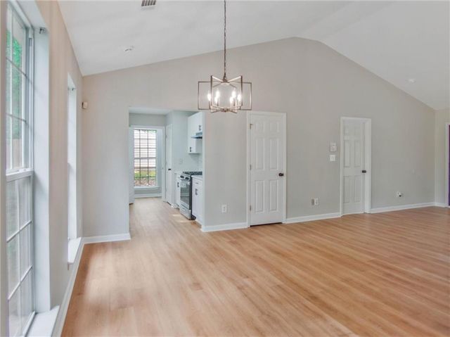 5603 Eagles Feather Lane, Riverdale, GA 30274