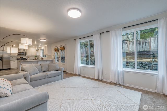 2803 31st Street SE, Puyallup, WA 98374