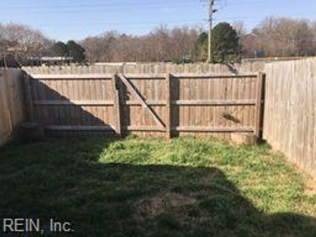 811 Graduate CT, Virginia Beach, VA 23462