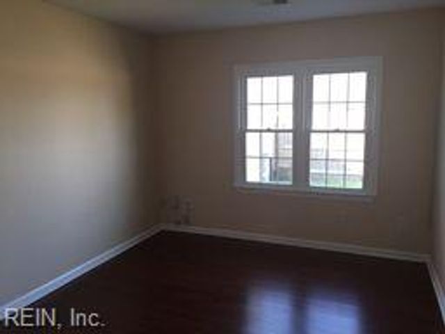 811 Graduate CT, Virginia Beach, VA 23462