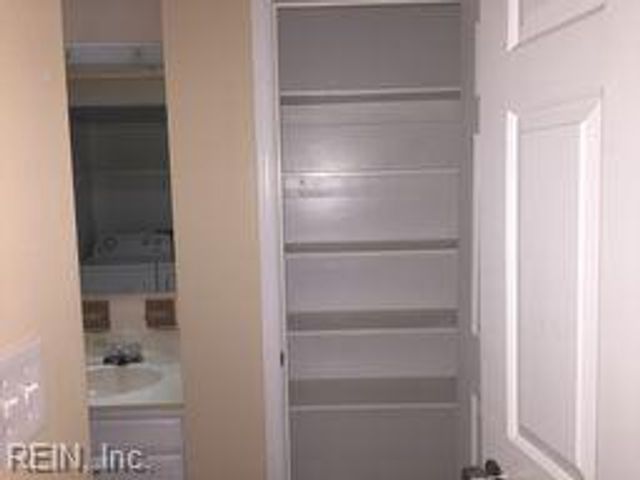 811 Graduate CT, Virginia Beach, VA 23462