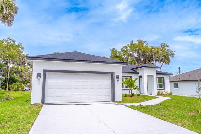 983 NW Pace Dr Drive NW, Palm Bay, FL 32907