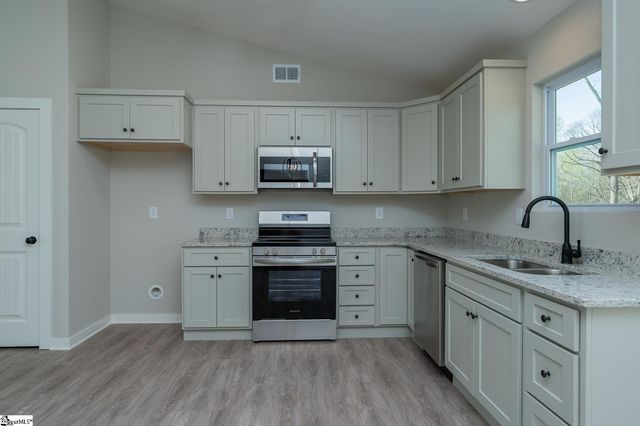 9892 Highway 252, Ware Shoals, SC 29662