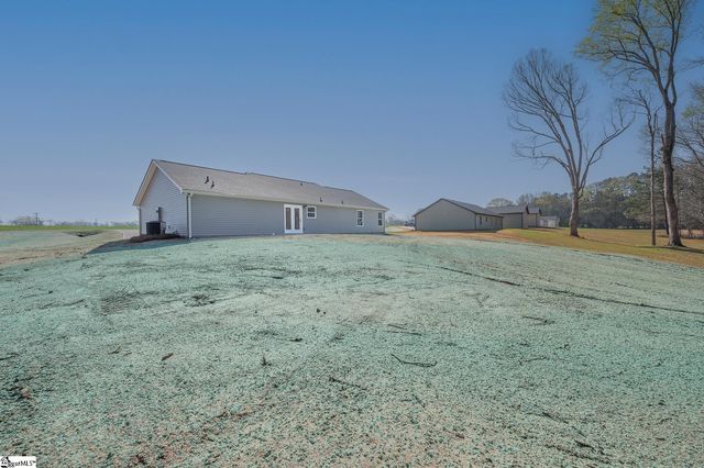 9892 Highway 252, Ware Shoals, SC 29662