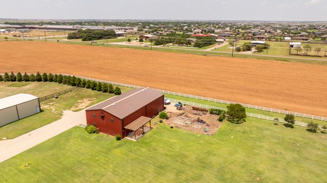 3206 County Road 7610, Lubbock, TX 79423