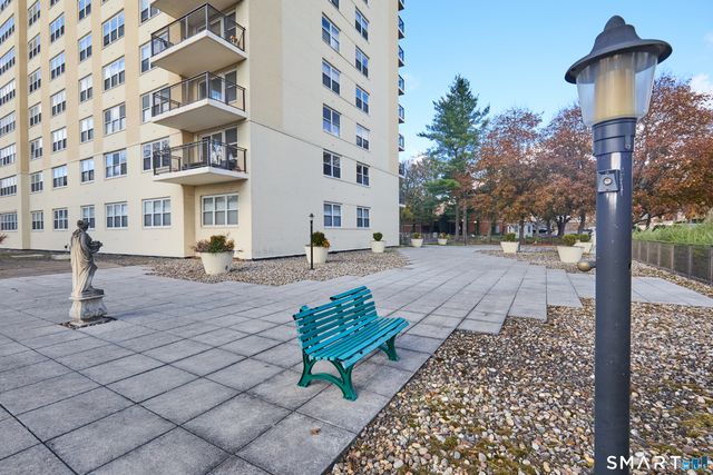 2625 Park Avenue 7P, Bridgeport, CT 06604