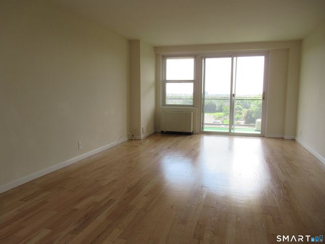 2625 Park Avenue 7P, Bridgeport, CT 06604