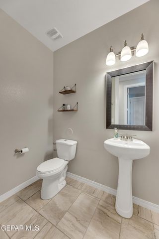 912 CRYSTAL DEER Drive, El Paso, TX 79928