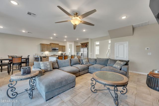 912 CRYSTAL DEER Drive, El Paso, TX 79928