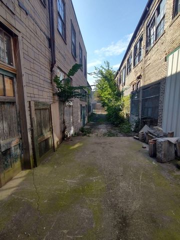 2251 S Troy Street, Chicago, IL 60623