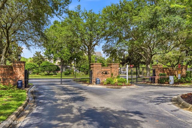 11247 CAMPFIELD Circle, Jacksonville, FL 32256
