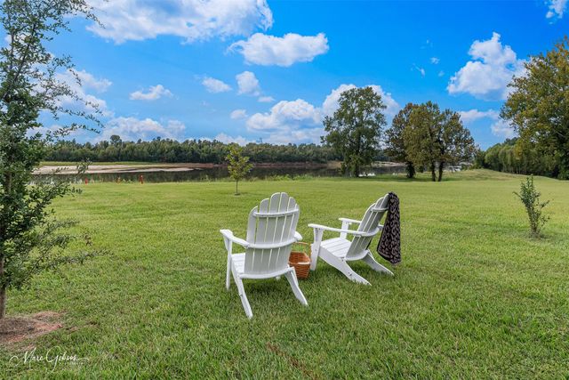 303 Bevly Lake, Bossier City, LA 71111