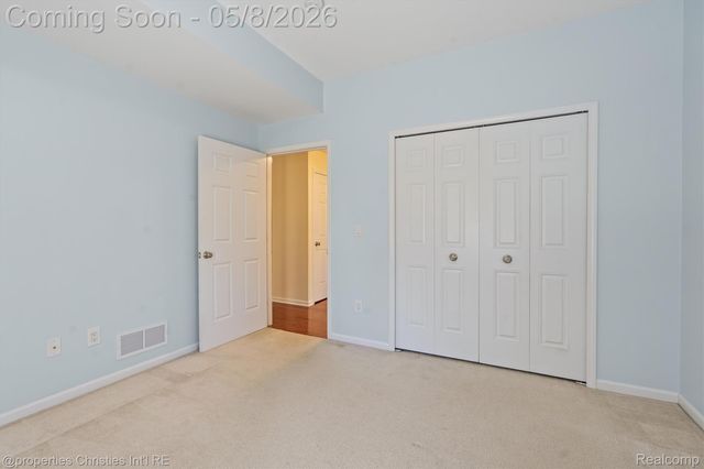920 W Summerfield Glen Circle, Scio Township, MI 48103