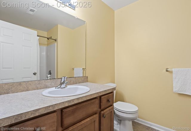 920 W Summerfield Glen Circle, Scio Township, MI 48103