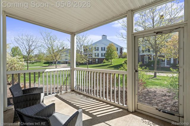 920 W Summerfield Glen Circle, Scio Township, MI 48103