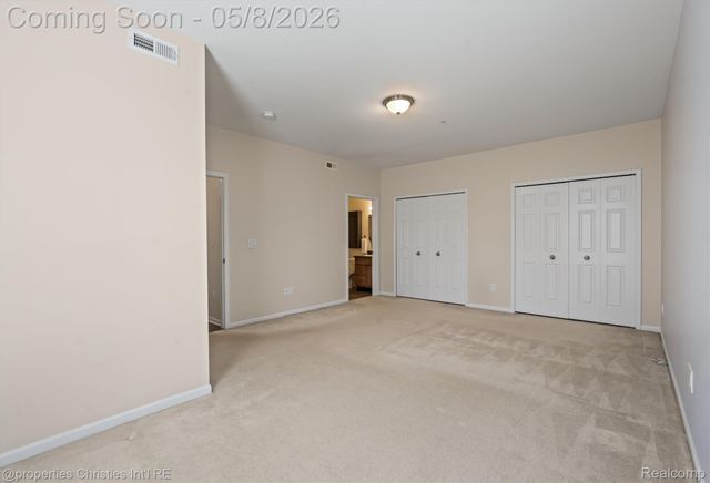 920 W Summerfield Glen Circle, Scio Township, MI 48103