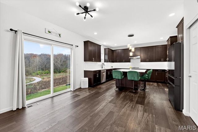 214 Liberty Valley Drive, Foristell, MO 63348