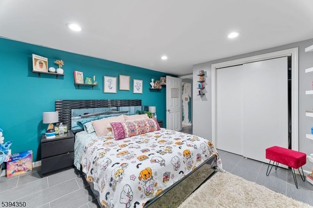 111 E 10Th St, Linden City, NJ 07036