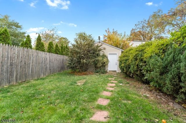 111 E 10Th St, Linden City, NJ 07036