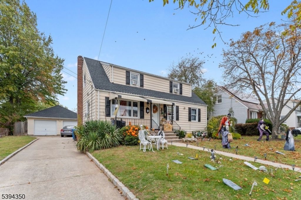 111 E 10Th St, Linden City, NJ 07036