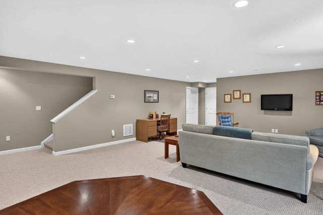 14 Horizon, Plymouth, MA 02360