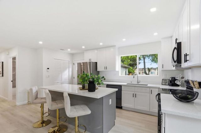 2181 Monticello Avenue A, San Jose, CA 95125