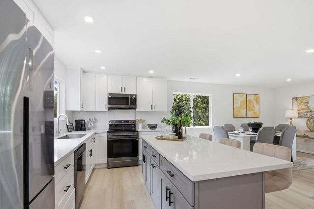 2181 Monticello Avenue A, San Jose, CA 95125