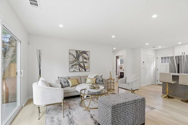 2181 Monticello Avenue A, San Jose, CA 95125