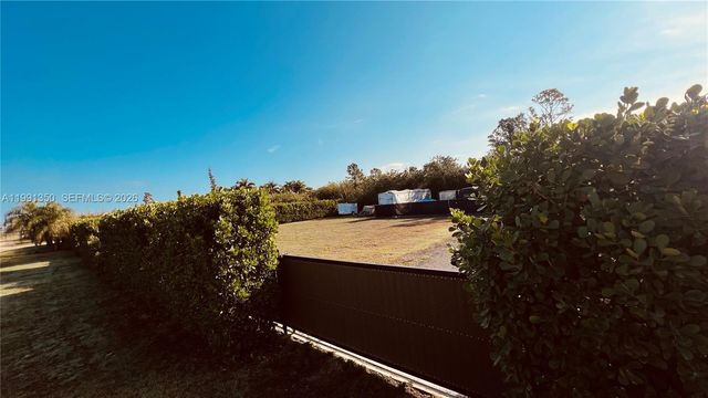 33420 SW 197, Homestead, FL 33034
