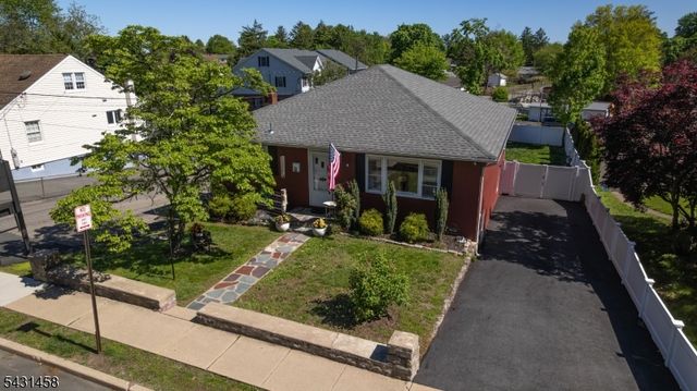 988 Wootton St, Boonton Town, NJ 07005
