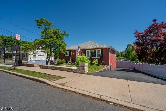 988 Wootton St, Boonton Town, NJ 07005