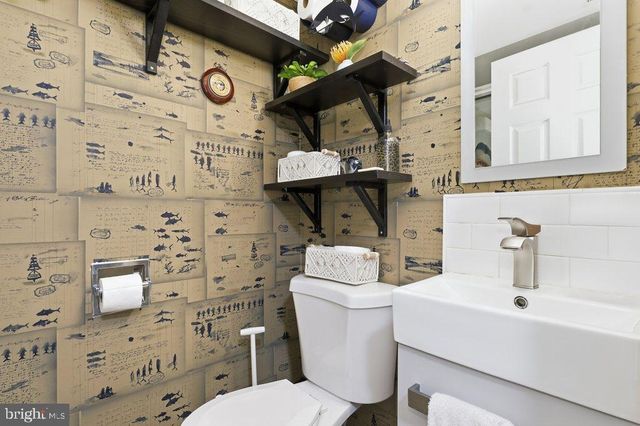 5 ROSENEATH CT, Olney, MD 20832