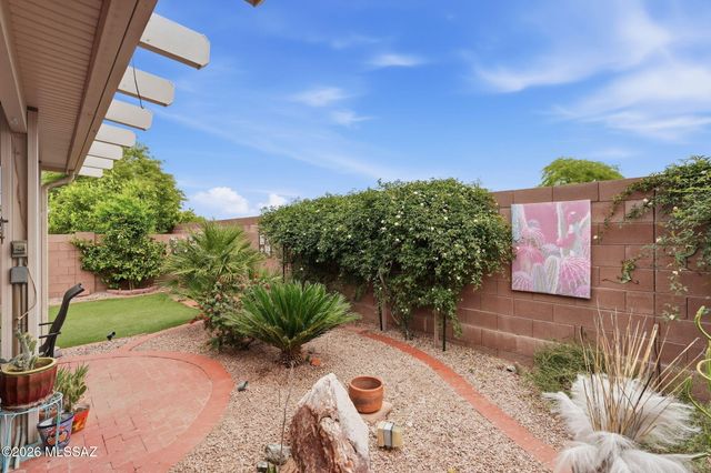 9314 N Desert Mist Lane, Tucson, AZ 85743