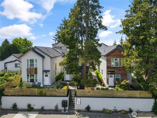 5945 41st Avenue SW #A, Seattle, WA 98136