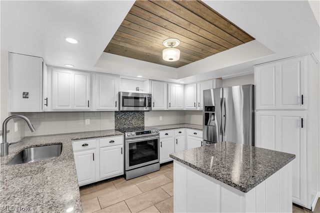 16543 Peppergrass Circle, Strongsville, OH 44136