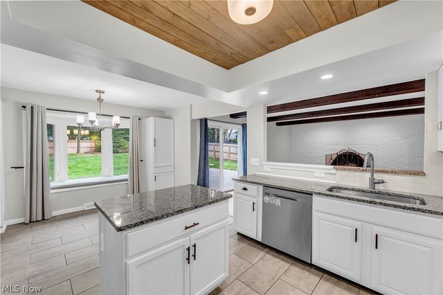 16543 Peppergrass Circle, Strongsville, OH 44136