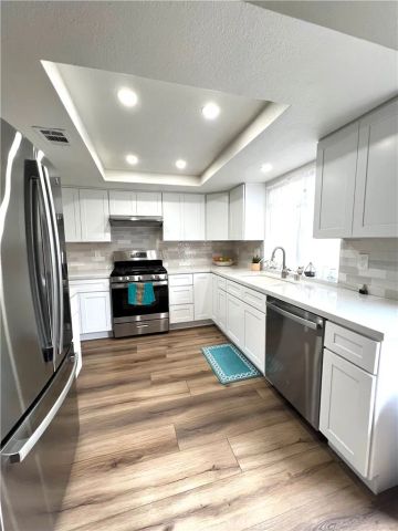 4195 Kingsley 24, Montclair, CA 91763