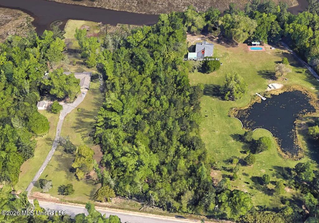 Tbd Arcadia Farm Road, Pass Christian, MS 39571
