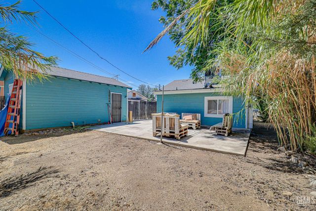 418 El Tejon Avenue, Bakersfield, CA 93308