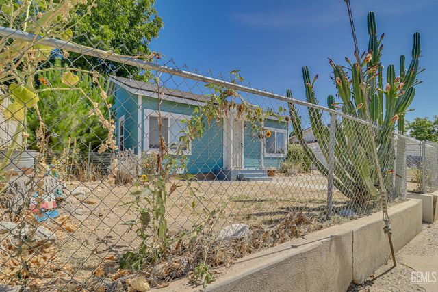 418 El Tejon Avenue, Bakersfield, CA 93308