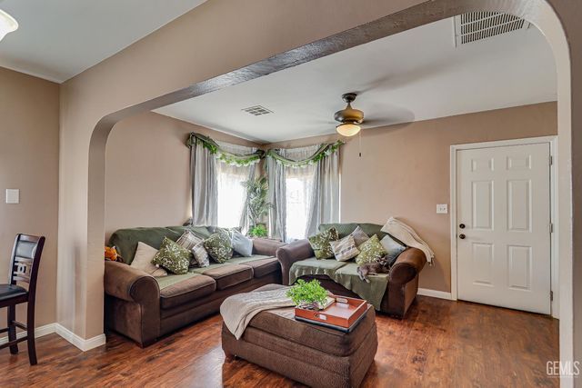 418 El Tejon Avenue, Bakersfield, CA 93308