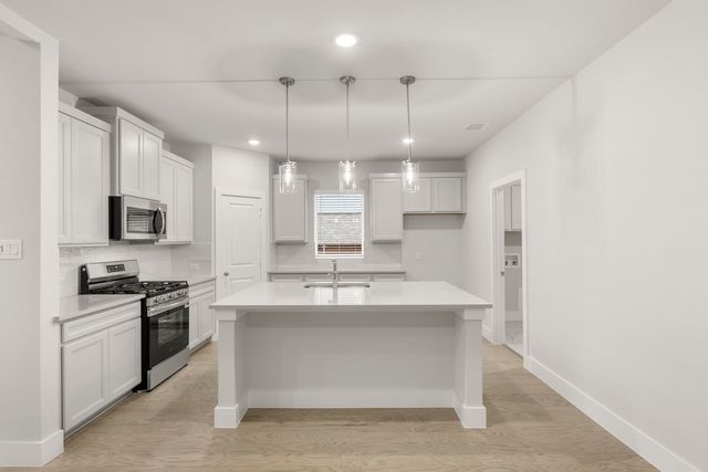 1917 Sapphire Run, Mesquite, TX 75181