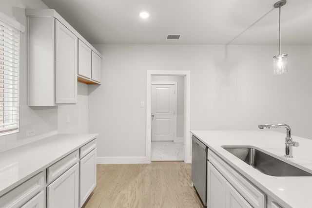 1917 Sapphire Run, Mesquite, TX 75181