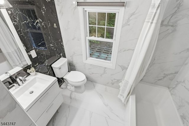 81 Hudson Ave, Maplewood Twp., NJ 07040