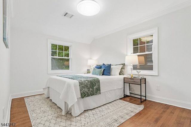 81 Hudson Ave, Maplewood Twp., NJ 07040