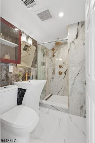 81 Hudson Ave, Maplewood Twp., NJ 07040