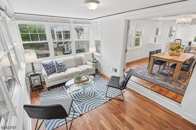 81 Hudson Ave, Maplewood Twp., NJ 07040